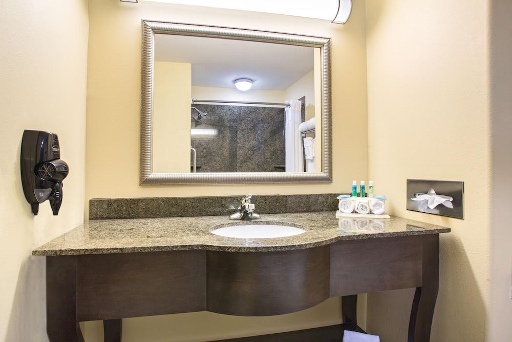 Holiday Inn Express And Suites Hotel - Pauls Valley By Ihg Exterior foto